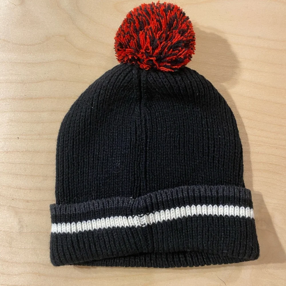 Sean John Toboggan (AM) - Picture 5 of 7